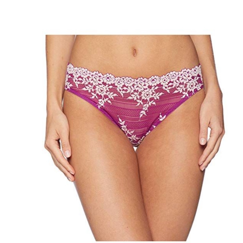 NWT Wacoal Embrace Lace Hollyhock Pink Panty S
